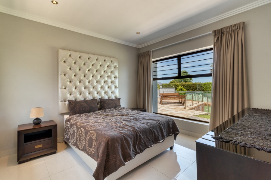5 Bedroom Property for Sale in Helderberg Estate Western Cape